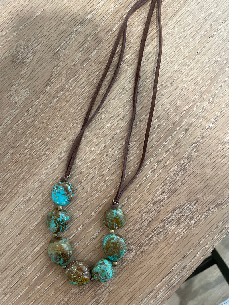 Hatband with large turquoise chunks