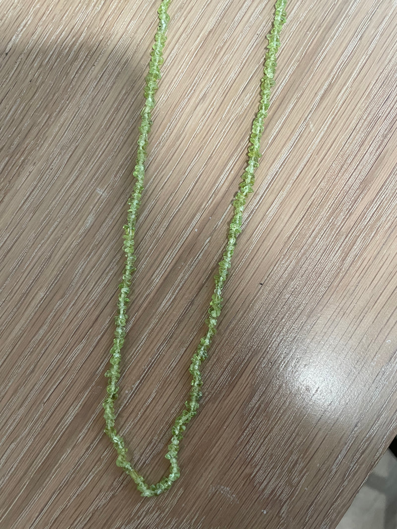 Hatband with green crystals full