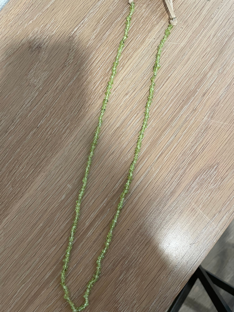 Hatband with green crystals full