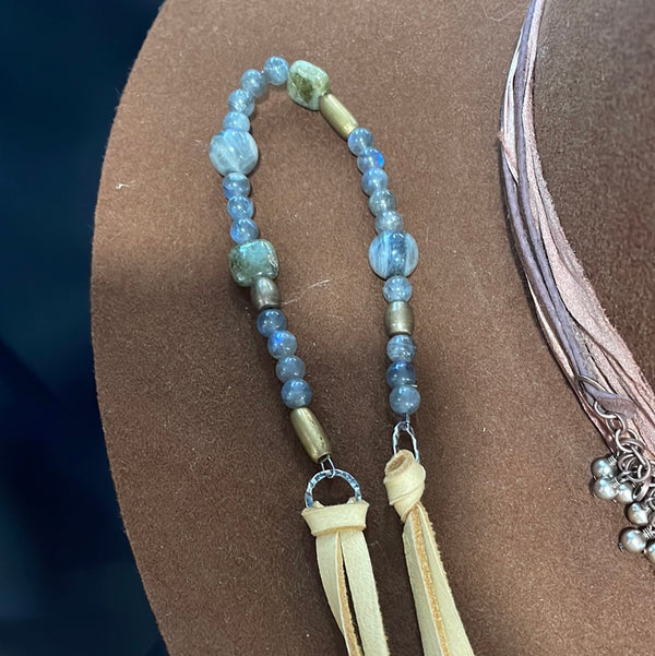 Hatband with beads with brass