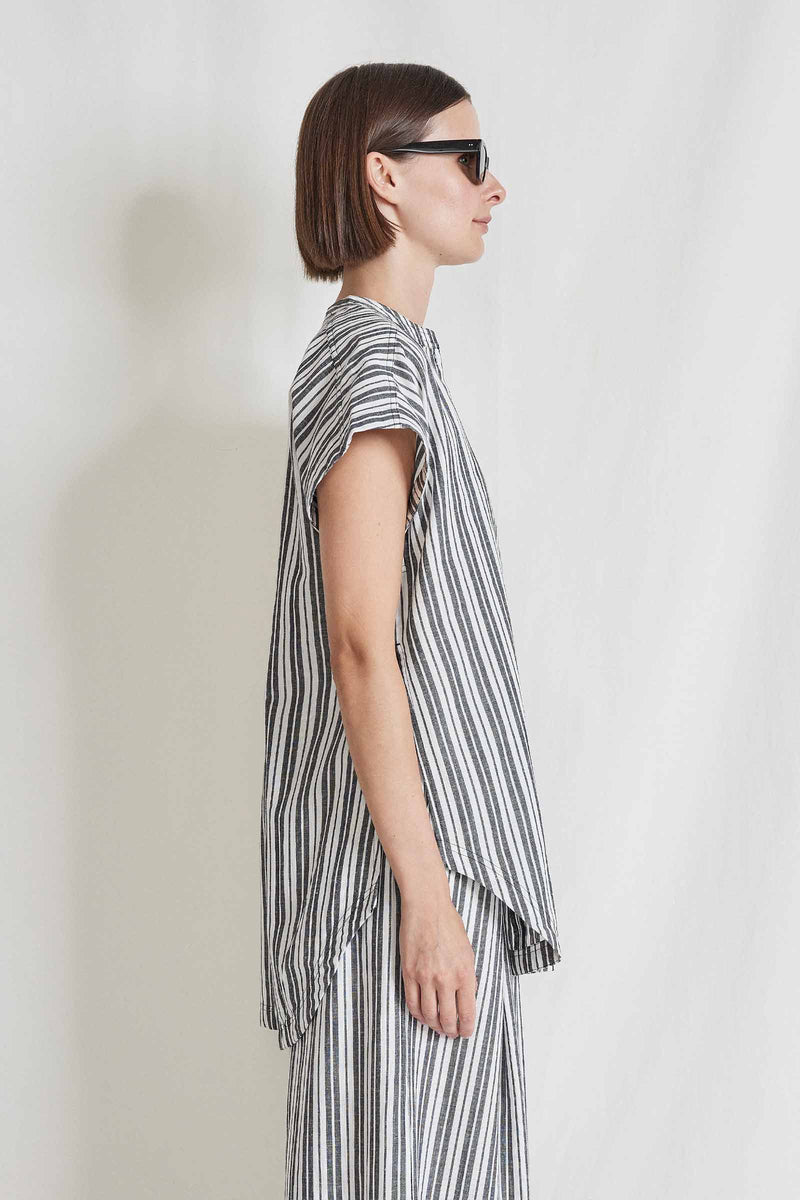Pia Sleeveless Tunic