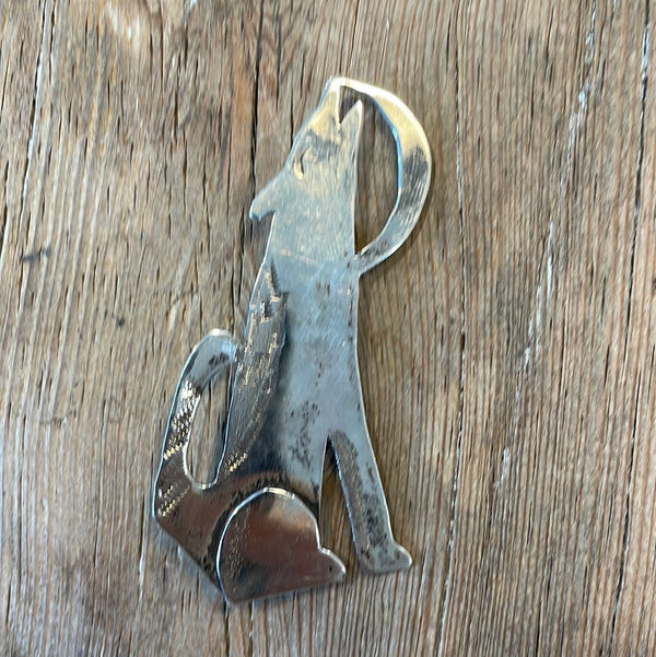 Coyote Hat Pin